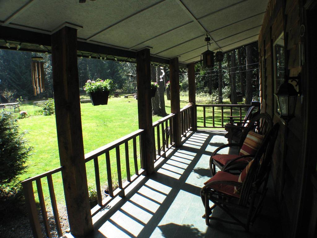 Cedar Song B&B Parksville Esterno foto
